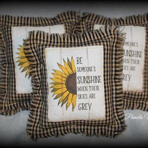 Meet your Posher, Pamela